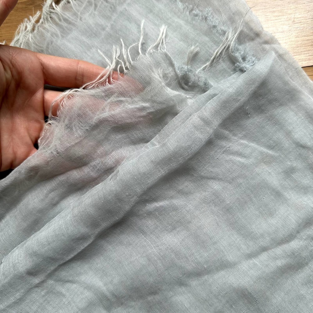 SUSS Featherweight Silk Blend Scarf Gray - Picture 6 of 7